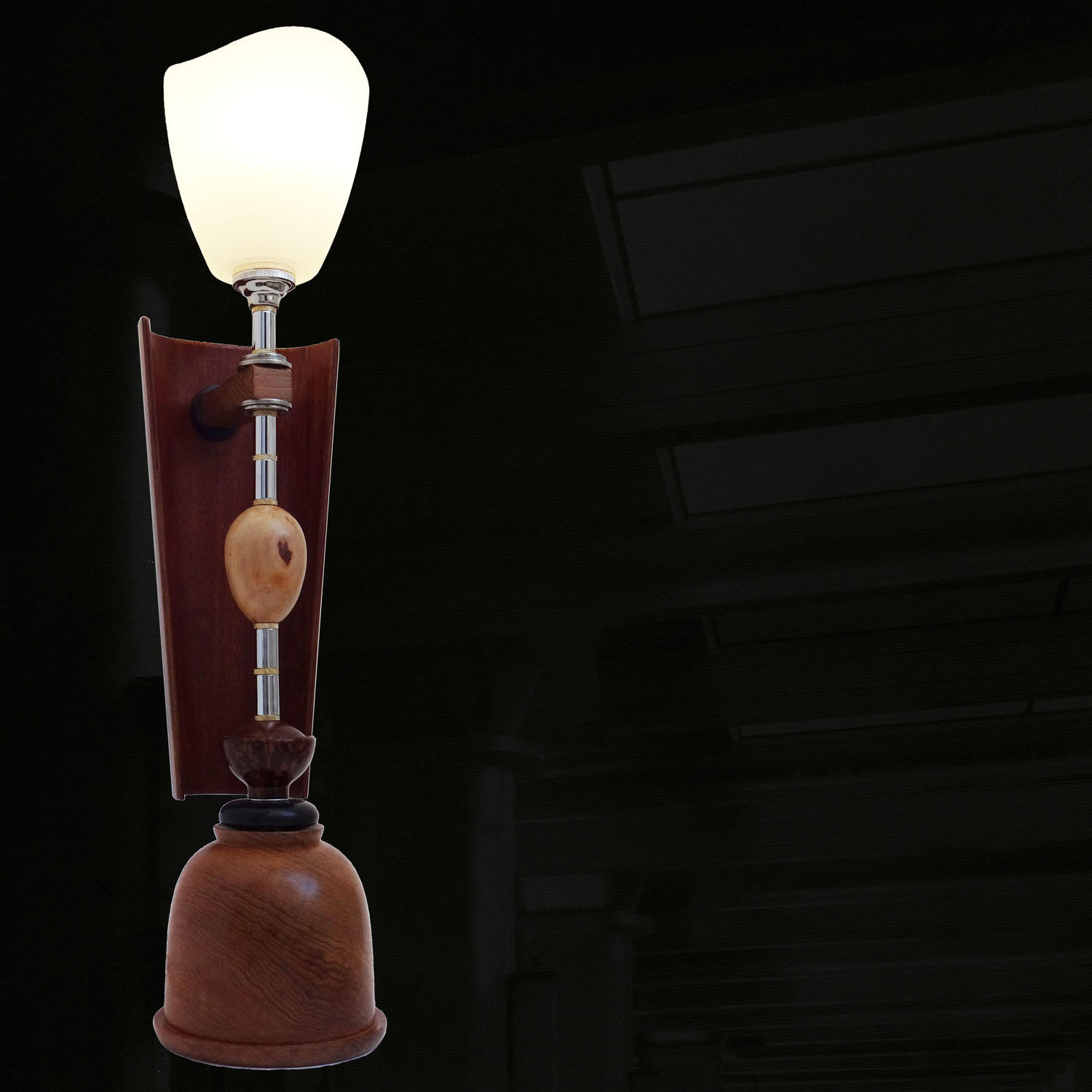 Unique sculptural lamp - Colla Parte - by Gilles Bourlet Dartmouth