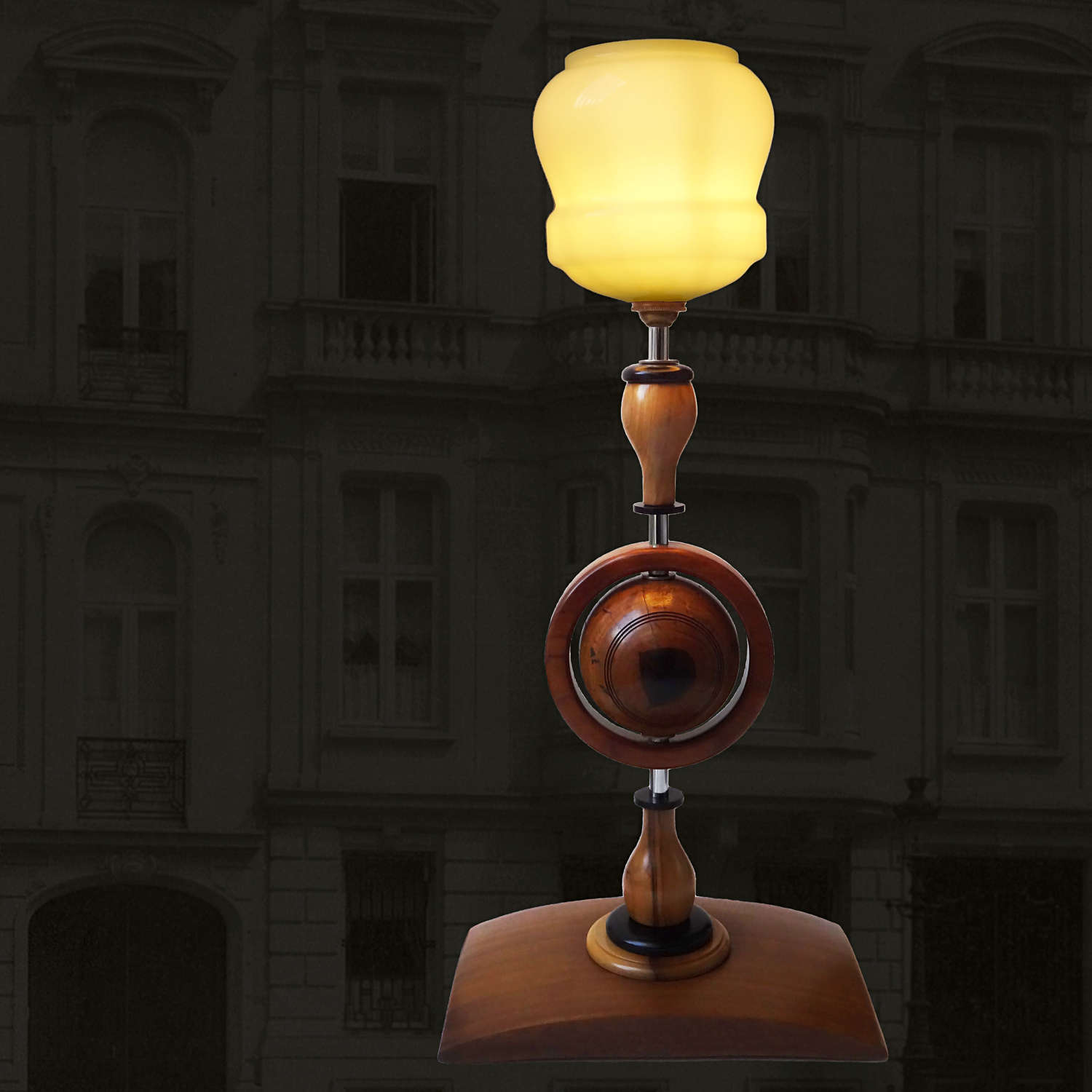 Unique sculptural lamp - Liberamente - by Gilles Bourlet Dartmouth